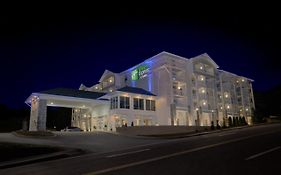 Holiday Inn Express Pigeon Forge Sevierville